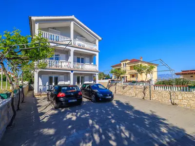 Ferienwohnung für 6 Personen (90 m²) in Lopar 4/10