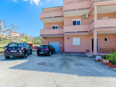 Ferienwohnung für 5 Personen (42 m²) in Lopar 8/10