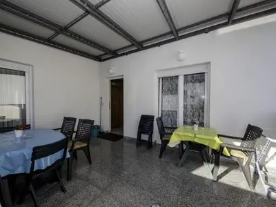 Ferienwohnung für 3 Personen (12 m²) in Lopar 3/10