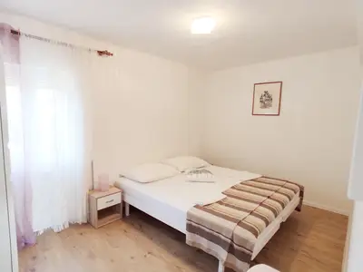 Ferienwohnung für 4 Personen (55 m²) in Lopar 6/10