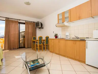 Ferienwohnung für 3 Personen (40 m²) in Lopar 3/10