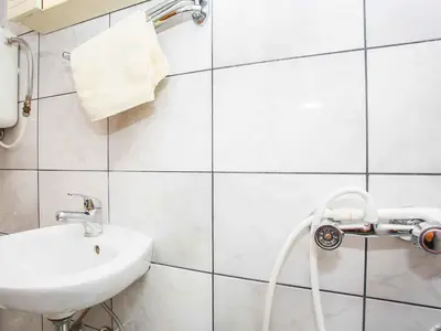 Ferienwohnung für 2 Personen (30 m²) in Lopar 6/10