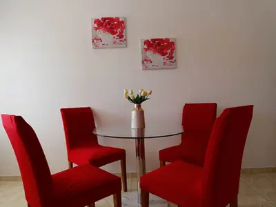 DiningRoom