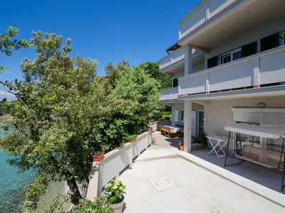 Ferienwohnung für 4 Personen (65 m²) in Lopar 1/10