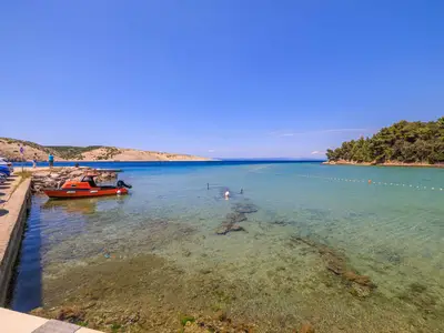 Ferienwohnung für 3 Personen (40 m²) in Lopar 4/10