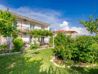 Ferienwohnung für 8 Personen (90 m²) in Lopar 9/10