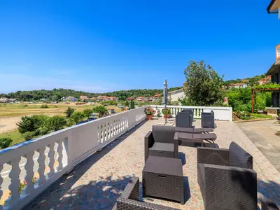 Ferienwohnung für 6 Personen (100 m²) in Lopar 9/10