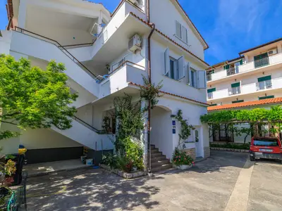 Ferienwohnung für 3 Personen (35 m²) in Lopar 1/10