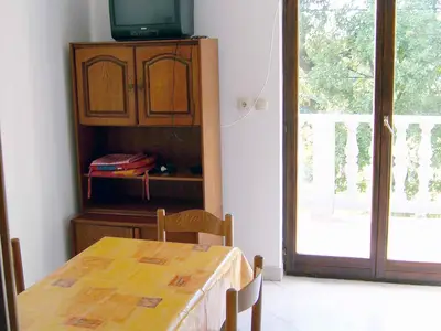 Ferienwohnung für 3 Personen (65 m²) in Lopar 4/10