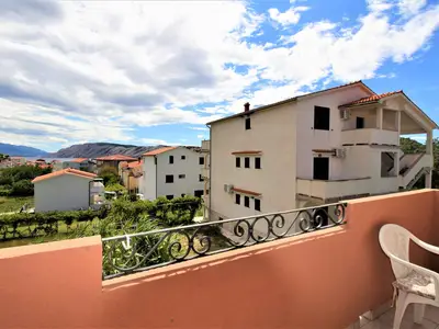 Ferienwohnung für 3 Personen (40 m²) in Lopar 2/10