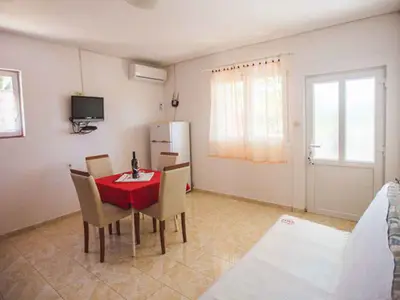 Ferienwohnung für 5 Personen (40 m²) in Lopar 5/10