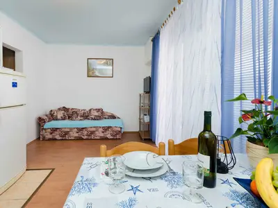 Ferienwohnung für 2 Personen (35 m²) in Lopar 8/10