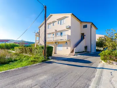 Ferienwohnung für 5 Personen (58 m²) in Lopar 2/10