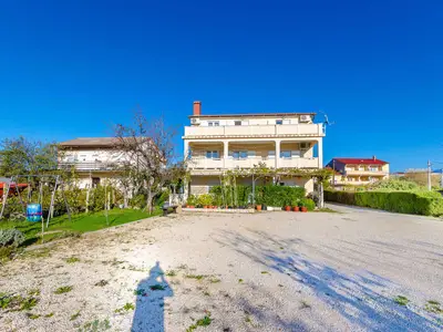 Ferienwohnung für 5 Personen (58 m²) in Lopar 3/10