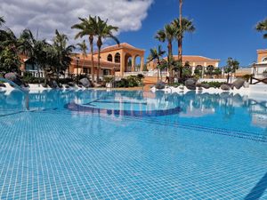 23735618-Ferienwohnung-4-Los Cristianos-300x225-1