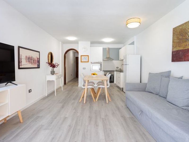 23679484-Ferienwohnung-3-Los Cristianos-800x600-2