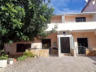 Ferienwohnung für 4 Personen in Lovište 1/10