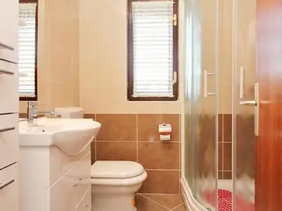 Ferienwohnung für 5 Personen (21 m²) in Lovište 1/10