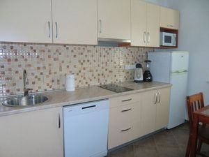 18685041-Ferienwohnung-4-Lovište-300x225-2