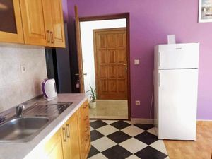 23546906-Ferienwohnung-4-Lovište-300x225-4