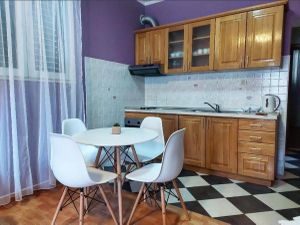 23546899-Ferienwohnung-4-Lovište-300x225-3