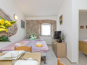 Ferienwohnung für 3 Personen (35 m²) ab 65 € in Lovran