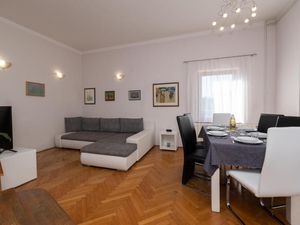 Ferienwohnung für 9 Personen (105 m²) in Lovran
