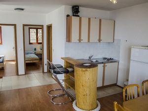 23178507-Ferienwohnung-6-Lovran-300x225-3