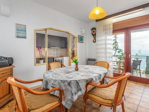 23724782-Ferienwohnung-4-Lovran-300x225-2