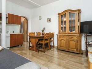 23739563-Ferienwohnung-6-Lovrecica-300x225-5