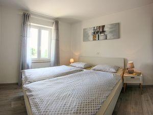 23752002-Ferienwohnung-4-Lovrecica-300x225-3