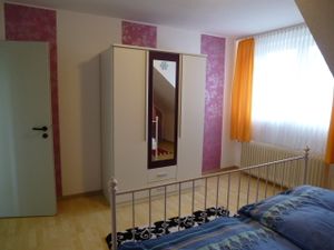 23126355-Ferienwohnung-5-Loxstedt-300x225-4