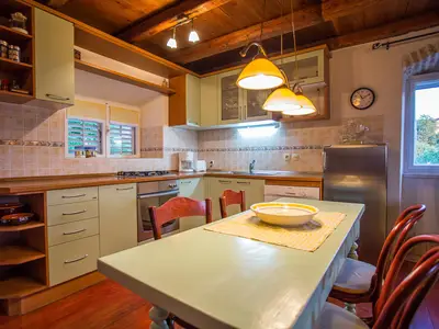 Ferienwohnung für 5 Personen (100 m²) in Ložišća 8/10