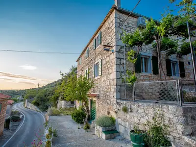 Ferienwohnung für 5 Personen (100 m²) in Ložišća 9/10