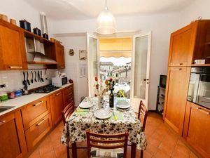 23556398-Ferienwohnung-6-Lucca-300x225-2