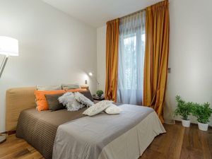 22639111-Ferienwohnung-2-Lucca-300x225-4