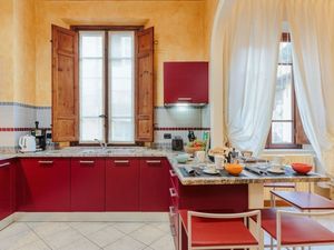 22638947-Ferienwohnung-6-Lucca-300x225-5