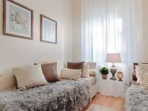 22638893-Ferienwohnung-4-Lucca-300x225-1