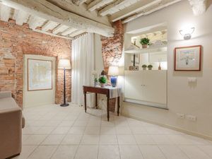 22638913-Ferienwohnung-4-Lucca-300x225-0