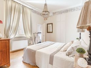 22638973-Ferienwohnung-6-Lucca-300x225-0