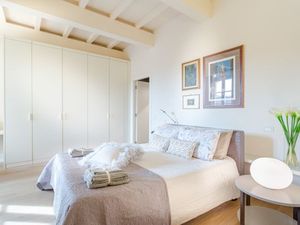 22639027-Ferienwohnung-4-Lucca-300x225-5