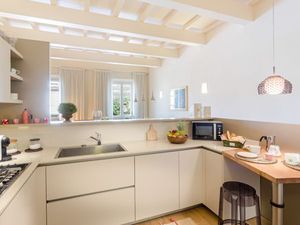 22639027-Ferienwohnung-4-Lucca-300x225-4