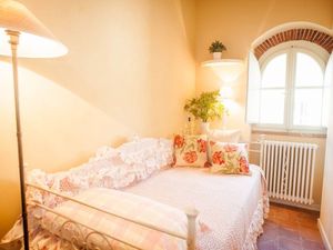 22639337-Ferienwohnung-3-Lucca-300x225-0