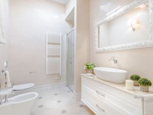 23377514-Ferienwohnung-6-Lucca-300x225-1