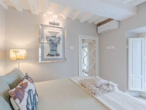 23454037-Ferienwohnung-4-Lucca-300x225-4