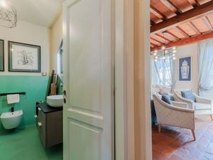 23486569-Ferienwohnung-6-Lucca-300x225-3