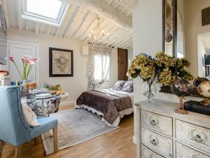 23543681-Ferienwohnung-2-Lucca-300x225-1