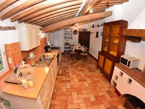 23937903-Ferienwohnung-4-Lucca-300x225-5