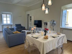 23783995-Ferienwohnung-4-Lucca-300x225-4