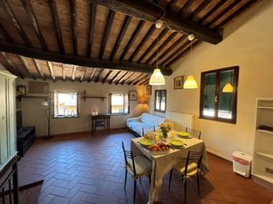 24028838-Ferienwohnung-4-Lucca-300x225-5